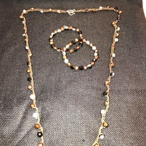 Necklace and bracelet beaded set NWOT